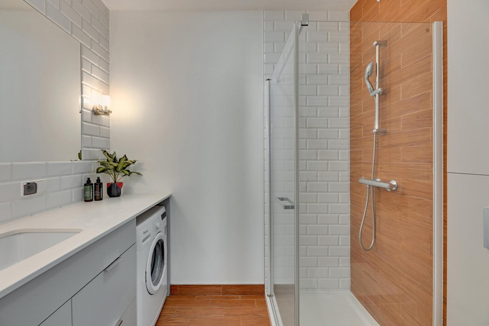 Nowa Motlawa Spa, Pool, Gym & Parking By Downtown Apartments Gdańsk Rum bild